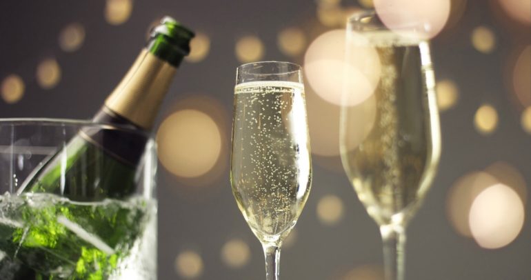 AI Sommelier Suggests Sparkling Substitutes: 7 Champagne Swaps Worth Toasting