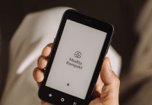 Mudita Kompakt – Minimalist Phone w/ E-Ink Screen Mudita Kompakt